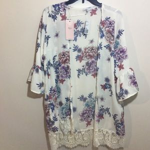 Short Sleeve Cardigan Size Medium